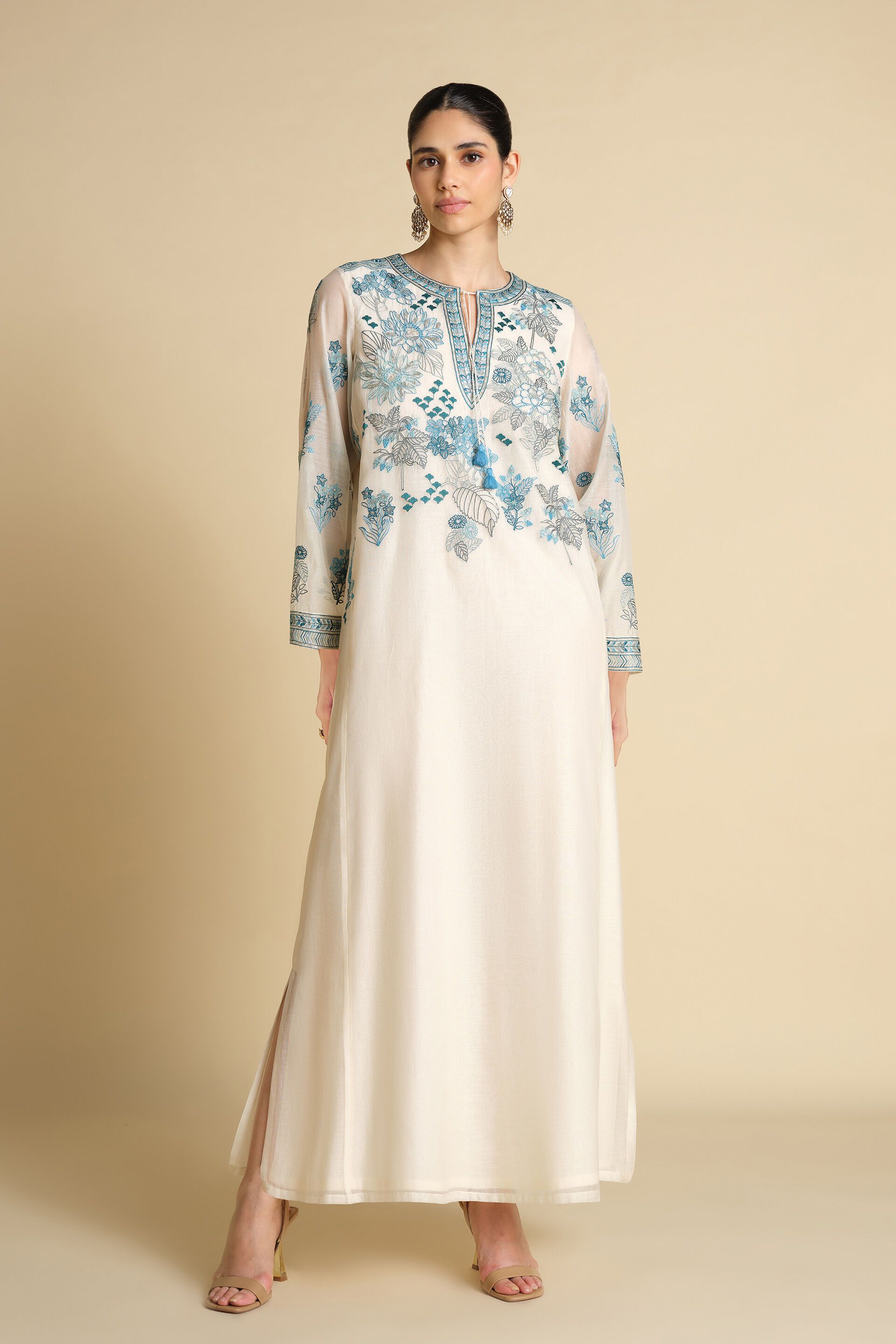 Akshiti Embroidered Mul Kaftan - Ivory